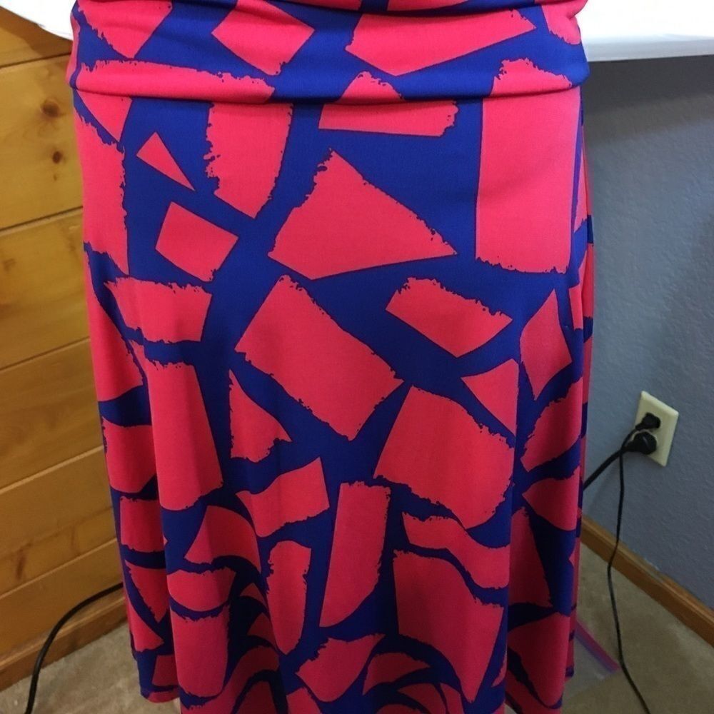 LuLaRoe Women’s Skirt S Striped NWOT